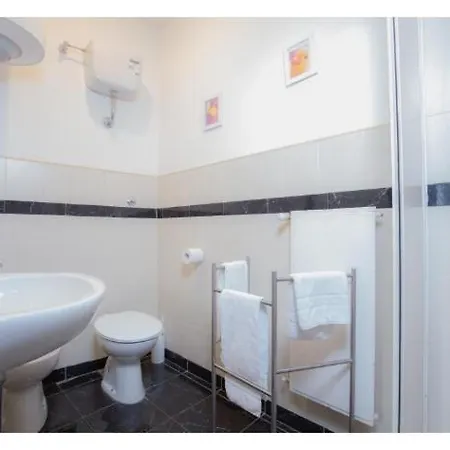 Domus Lucilla Apartment